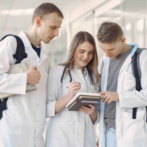 Exame nacional vai avaliar qualidade da formação médica - DINO