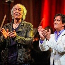 Roberto Carlos contesta uso de obras em serviços de streaming