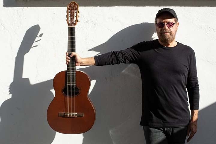 Acompanham JoÃ£o Bosco na turnÃª os mÃºsicos Ricardo Silveira (guitarra), Guto Wirtti (baixo), Kiko Freitas (bateria) e CristÃ³vÃ£o Bastos (teclados e arranjos). 
