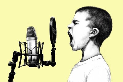 ExercÃ­cios como cantar e falar nos tons mais fortes e mais graves ajudam a estimular a voz -  (crédito: Pixabay)