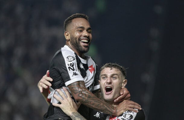 ALEX TEIXEIRA - Apareceu um pouco mais na reta final da partida quando teve espaço e criou uma boa jogada. NOTA: 6,0 - Foto: Divulgação/Vasco