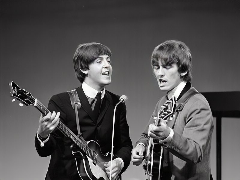 Holly, no entanto, havia deixado um legado musical que continuaria a influenciar gerações. Artistas como John Lennon e Paul McCartney reconheceram a enorme influência de Buddy Holly em sua própria música.-Wikimedia Commons/VARA