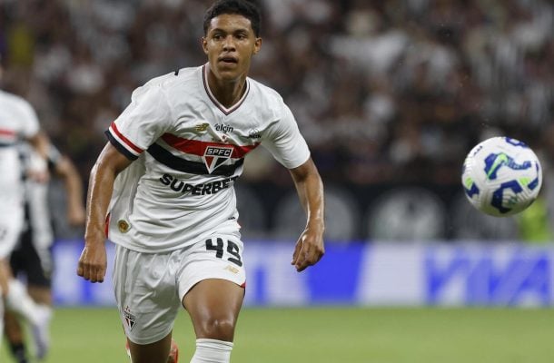 RYAN FRANCISCO - Perdeu gol cara a cara com o goleiro, mas teve movimentação interessante. Substituiu André Silva - Nota 6,0 - Foto: Rubens Chiri/São Paulo