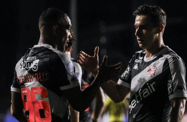 PAULO HENRIQUE - Muito bem no apoio. Soube explorar os espaços, tanto é que assim fez o segundo gol do Vasco na partida. NOTA: 7,0 - Foto: Divulgação/Vasco