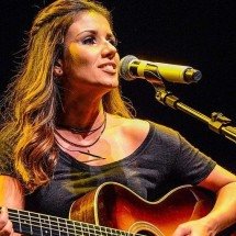 Discreta, atrevida ou explosiva? Qual versão você prefere de Paula Fernandes na Inteligência Artificial? - flickr Teca Lamboglia