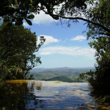 A janela do Céu é um dos lugares mais incríveis do Parque do Ibitipoca, em Minas -  (crédito: Monique Furtado/Paisagens Mineiras)
