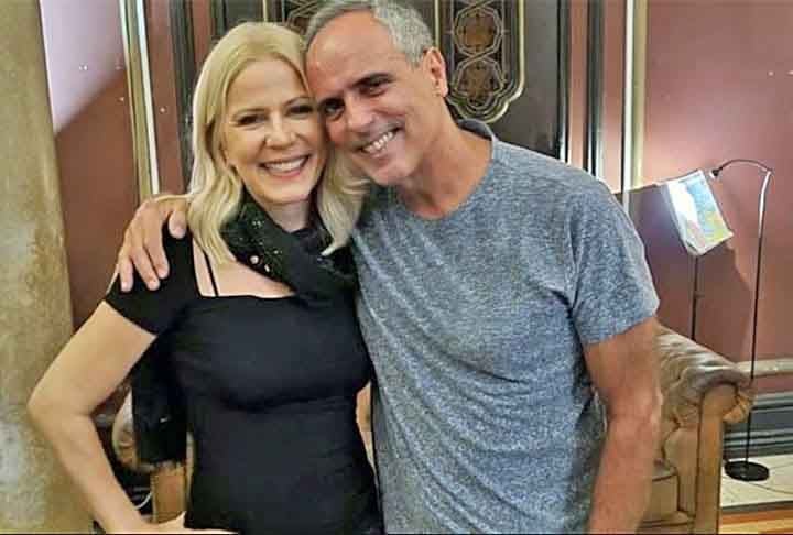 Paula é casada com o cineasta Lui Farias desde 1987. Eles se casaram depois de dois anos de namoro.  O marido dirigiu vários clipes do Kid Abelha e até contribuiu compondo junto da vocalista e George. 
