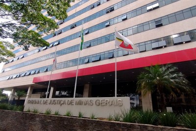 A Justiça determinou que o réu cumpra prestação de serviços à comunidade e pecuniária no valor de um salário mínimo que deverá ser depositada em conta própria do TJMG -  (crédito: Juarez Rodrigues/TJMG )