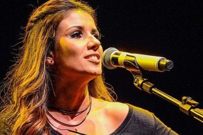 Em tempos de Inteligência Artificial, a cantora Paula Fernandes publicou certa vez  em sua rede social uma série de fotografias criadas a partir da tecnologia. O FLIPAR mostrou e aproveita o niver da diva para mostrar a quem não viu. -  (crédito: flickr Teca Lamboglia)