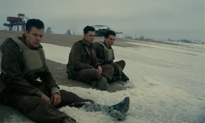 Dunkirk (2017)
Dirigido por Christopher Nolan, estrelado por Fionn Whitehead e Tom Hardy, retrata a evacuação de soldados na Segunda Guerra. Zimmer utilizou um efeito sonoro baseado no "tic-tac" de um relógio, aumentando a tensão do filme.
