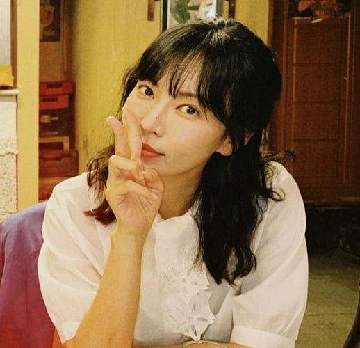 A atriz Kim So-Yeon nasceu em 1980. A sul-coreana ficou famosa pela sua participação na série de drama "All About Eve" (2000).