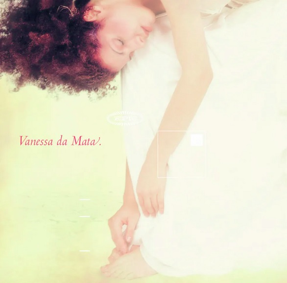 Seu primeiro álbum solo, "Vanessa da Mata" (2002), mostrou sua maturidade artística, misturando MPB com elementos de soul e reggae.