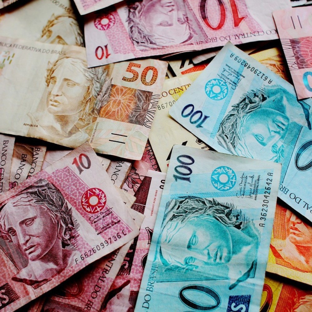 Pé-de-meia pode ser sacado gratuitamente no banco24horas
