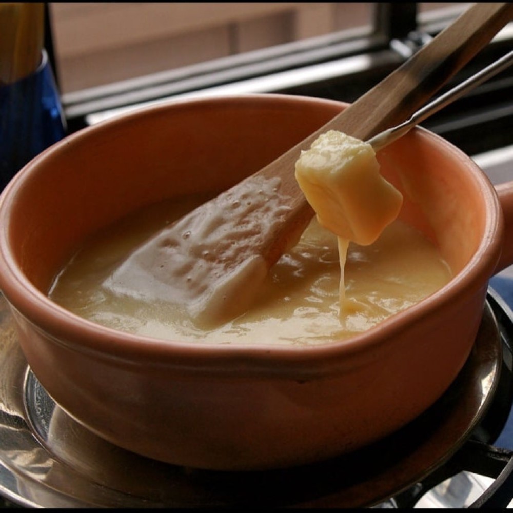 Fondue: um ícone da gastronomia mundial; delícia com charme especial