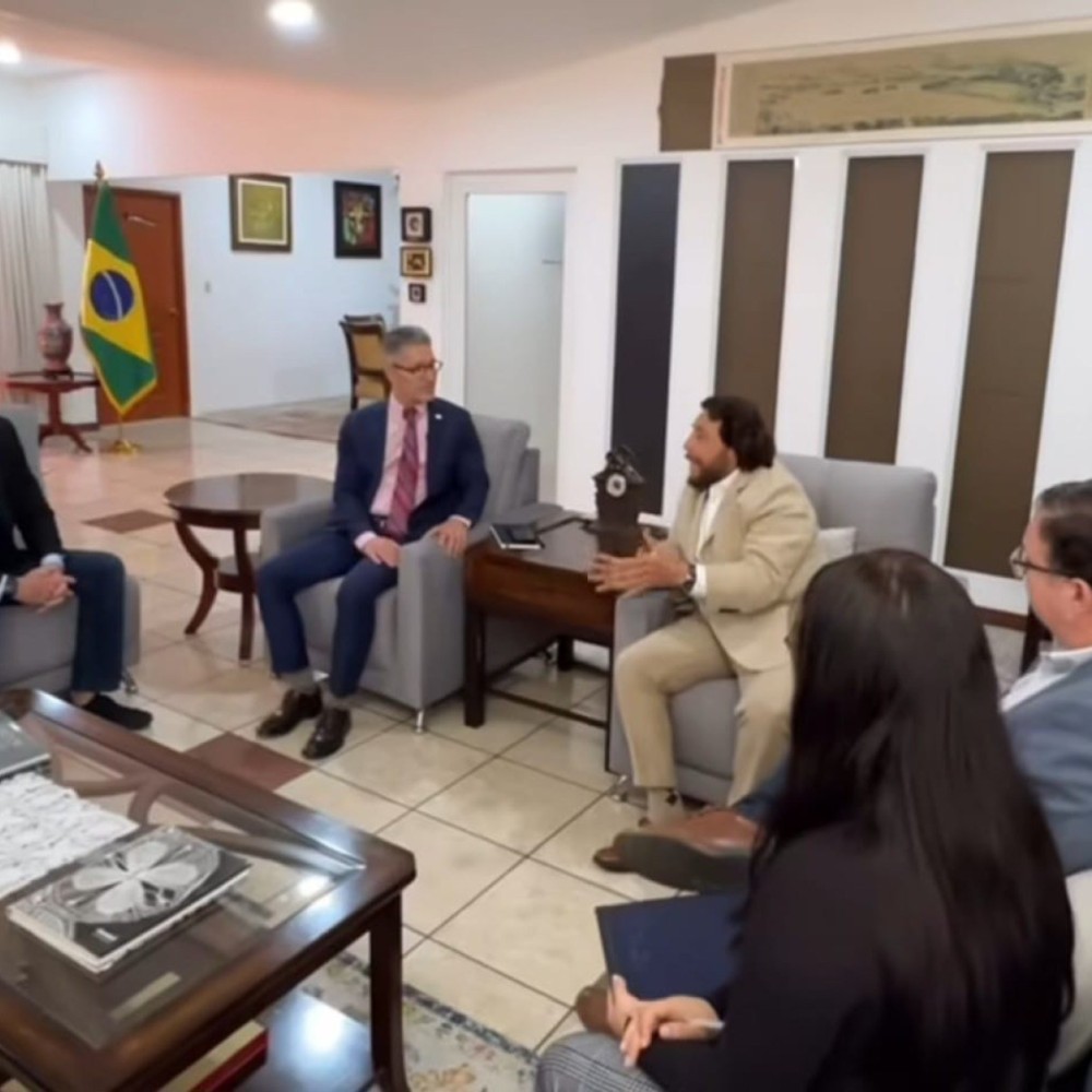 Zema não foi recebido pelo presidente de el salvador
