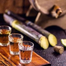 Minas lidera produção de cachaça no país, aponta relatório - Crédito: Freepik/Reprodução