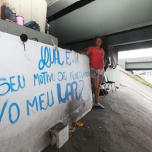 A placa fica em um viaduto na Avenida Cristiano Machado com Anel Rodoviário
       -  (crédito: Edésio Ferreira/EM/D.A. Press.)
