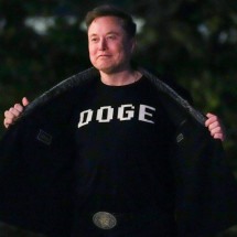 Musk deixa cargo no governo dos EUA, 'decepcionado' com lei orçamentária de Trump - Oliver Contreras / AFP