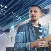 Como as novidades de IA lançadas pela Google ajudam no processo comercial? - Freepik
