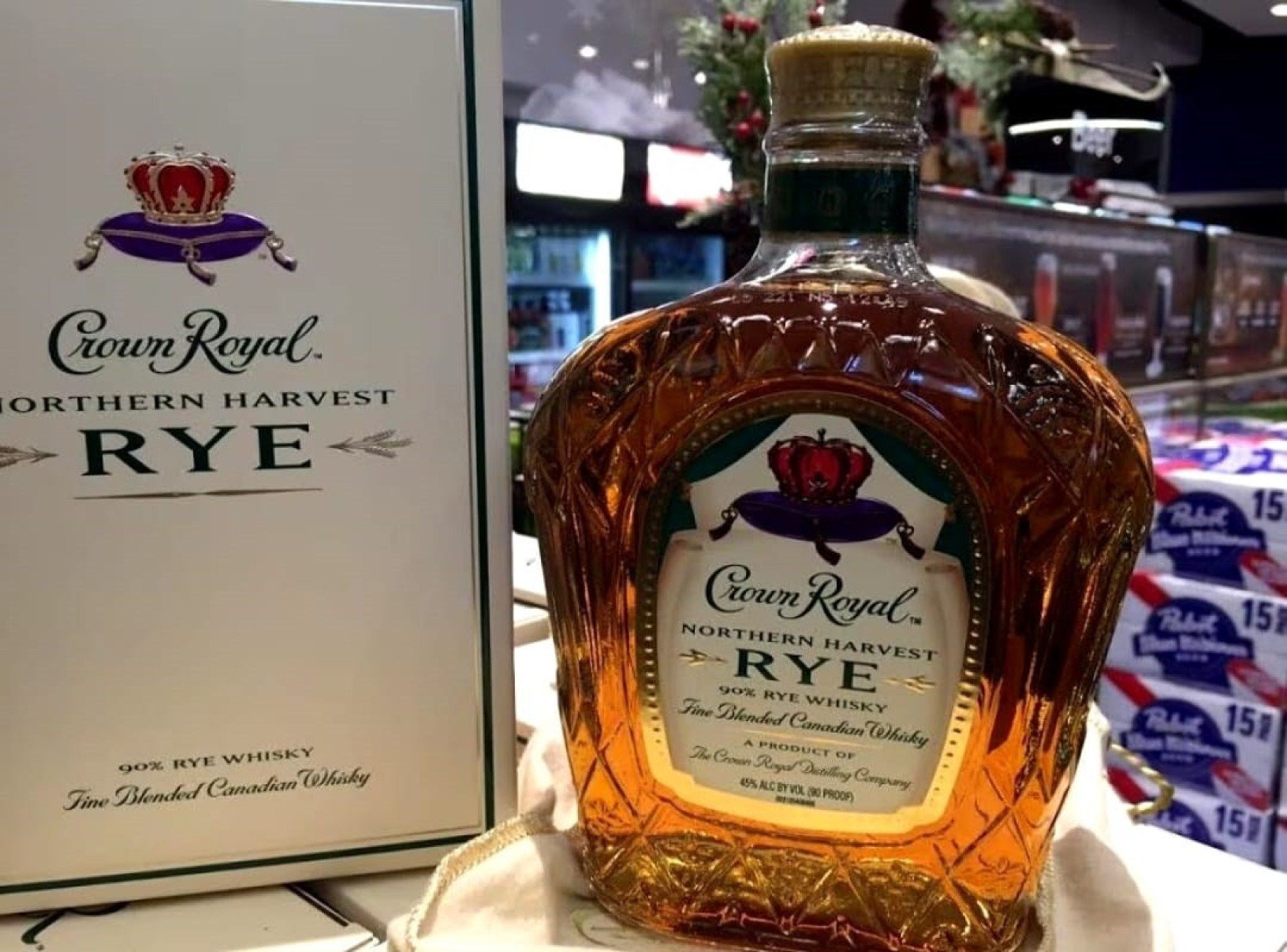 O Crown Royal, marca de uísque canadense envolvida no caso, é produzido pelo grupo Diageo - maior fabricante de bebidas destiladas no mundo