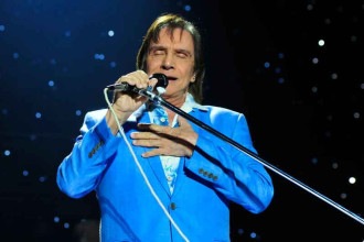 Roberto Carlos traz o show "Eu ofereço flores" a BH
