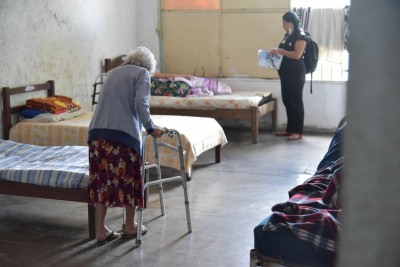 A vigilância sanitária tinha interditado o local em março deste ano, mas o lar de idosos descumpriu a ordem de interdição -  (crédito: Divulgação Vigilância Sanitária de Contagem )