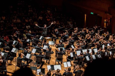 Orquestra OVO, regida por Werner Silveira, vai se apresentar neste final de semana na Sala Minas Gerais -  (crédito: Alexandre Rezende/divulgação)