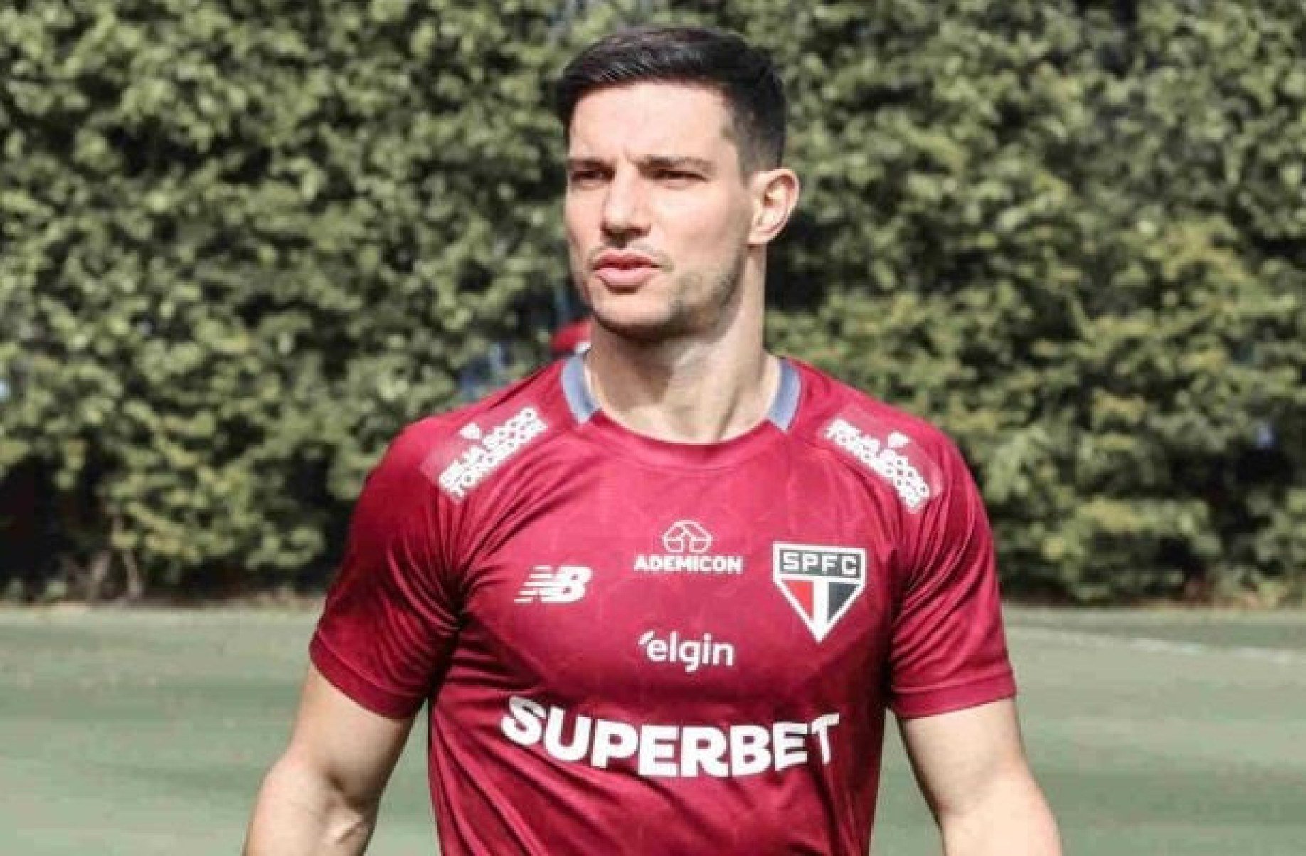 Cédric treina, mas ainda sente dores, e Lucca deve voltar ao São Paulo