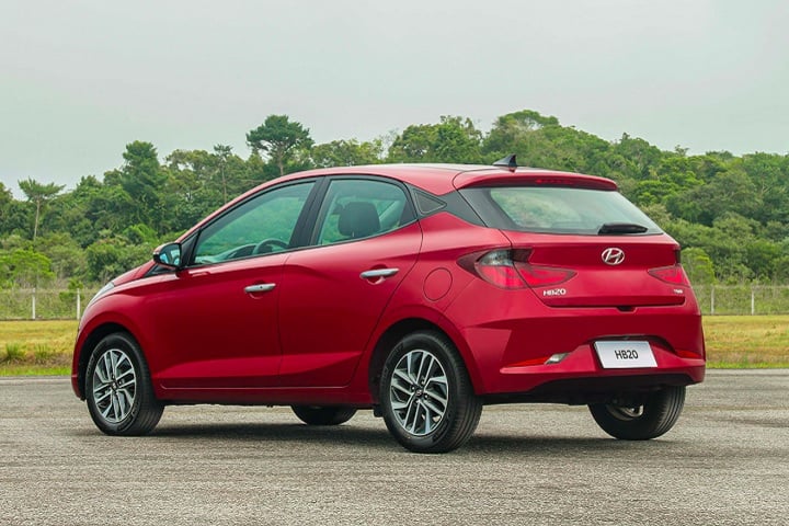 Hyundai HB20, teste em 2020 - Proteção para adultos: 19%; Proteção para crianças: 10%; Proteção para impacto com pedestres: 43%; Sistemas de auxílio à segurança reduziram: 14% dos impactos.