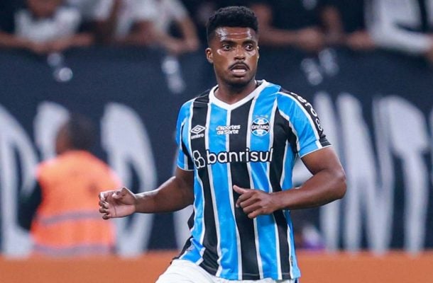 JEMERSON - Outro que fez apenas o habitual feijão com arroz. Como não foi exigido, mal se ouviu seu nome. NOTA 5,0 - Foto: Reprodução / Instagram