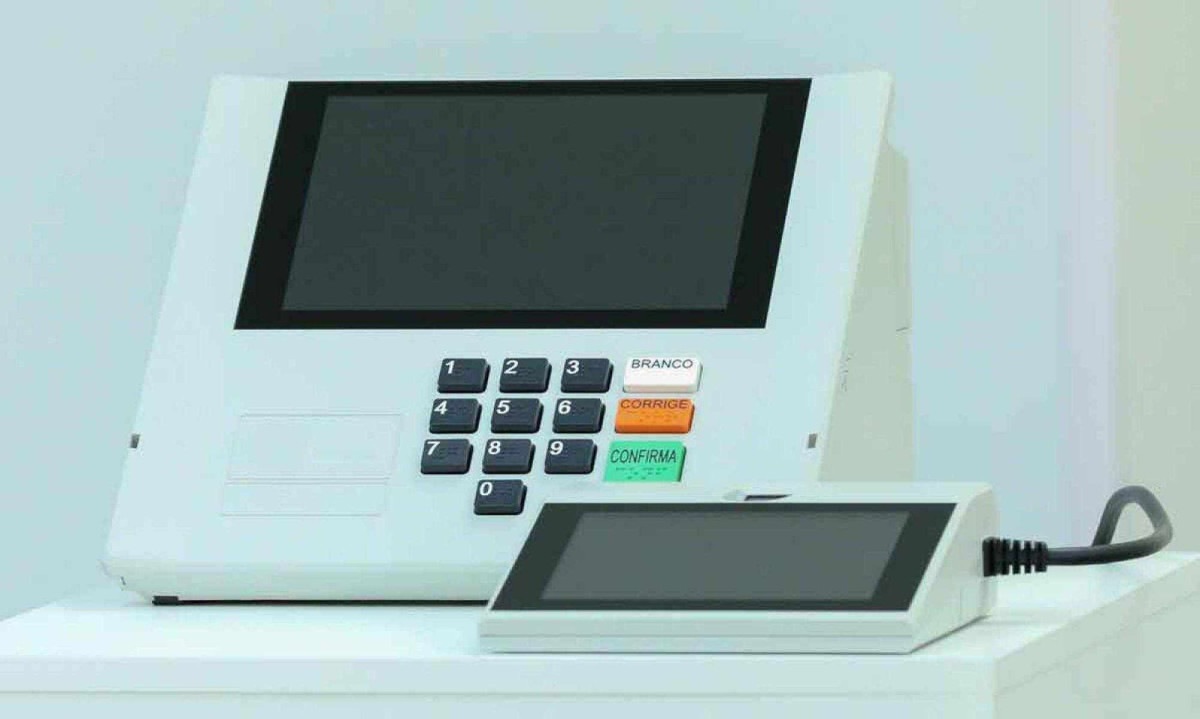 Urnas eletrônicas: vencedor em 2026 herdará país com - (crédito: Antonio Augusto/secom/TSE – 13/12/21) Urnas eletrônicas: vencedor em 2026 herdará país com - (crédito: Antonio Augusto/secom/TSE – 13/12/21)