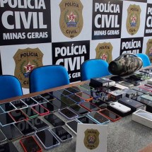 Mulher presa com mais de 100 celulares também é autuada por maus-tratos - Divulgação / PCMG 