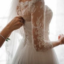 Noiva será indenizada por ter convite de casamento divulgado antes da data - Reprodução/Freepik 
