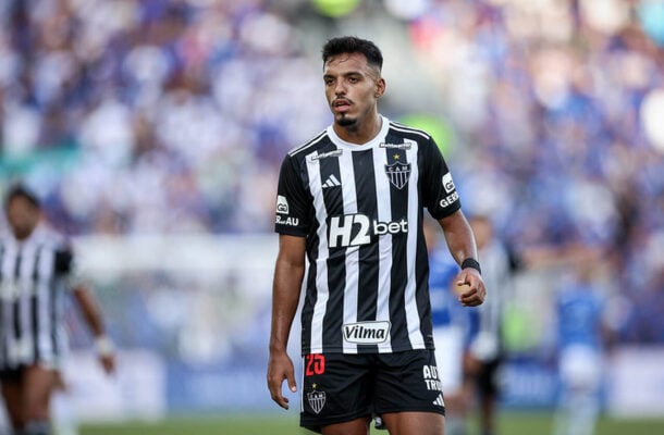GABRIEL MENINO – Substituiu Patrick e foi uma troca de seis por meia dúzia, com Menino entrando porque o titular estava amarelado. Pouco notado em campo. A fase não é boa. NOTA 4,5. Foto: Pedro Souza/Atlético