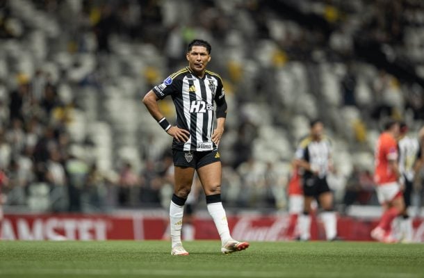 RONY – Começou ativo, fazendo dois gols anulados por centímetros e atazanando a defesa do Cienciano. Mas começou a cair de rendimento e fez uma etapa final apagada. NOTA 5,0. Foto: Pedro Souza/Atlético