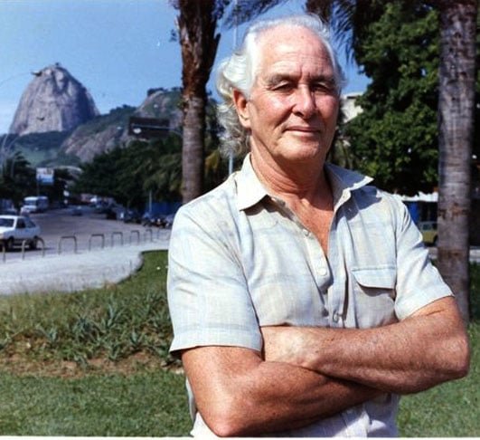 Biggs (foto), então, decidiu voltar à Inglaterra, mesmo sabendo que seria detido. Jack Mills, o condutor do trem pagador, nunca se recuperou totalmente do golpe com uma barra de ferro que levou na cabeça. Morreu de leucemia sete anos depois do assalto