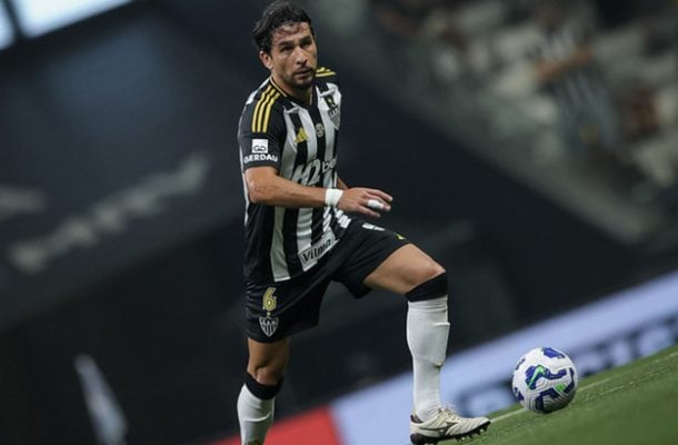 JUNIOR ALONSO - Correto na marcação, fechando espaços. Pouco se aventurou na frente. Saiu na reta final para a vaga de Sarávia NOTA 6,0. Foto: Pedro Souza/Atlético