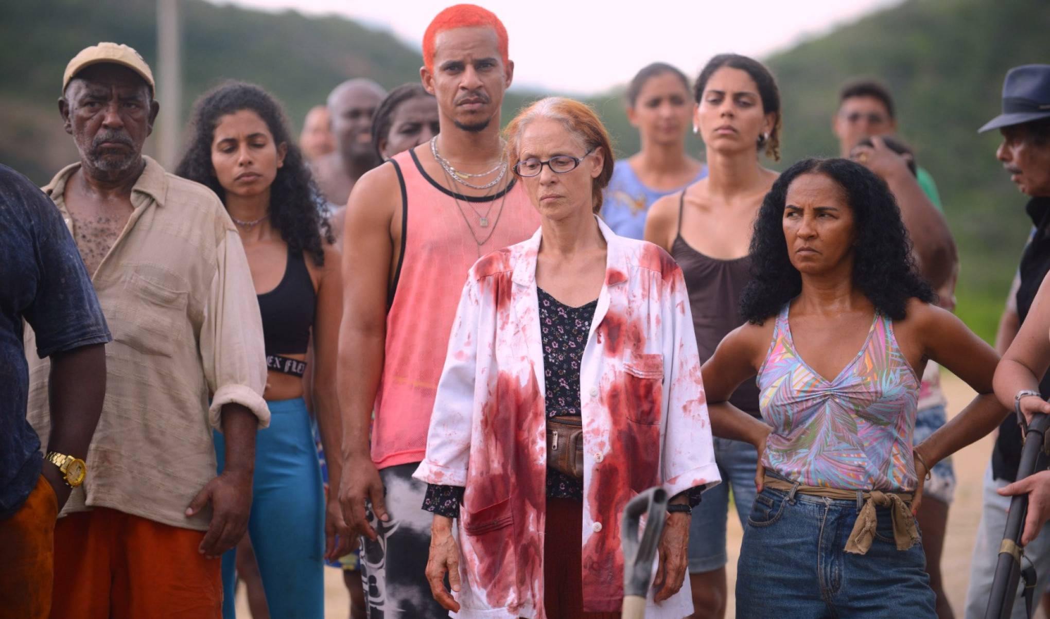 Em 2019 o diretor pernambucano lançou "Bacurau", codirigido por Juliano Dornelles. O filme recebeu o Prêmio do Júri em Cannes e foi um sucesso de público e crítica no Brasil. Está disponível no Globoplay.