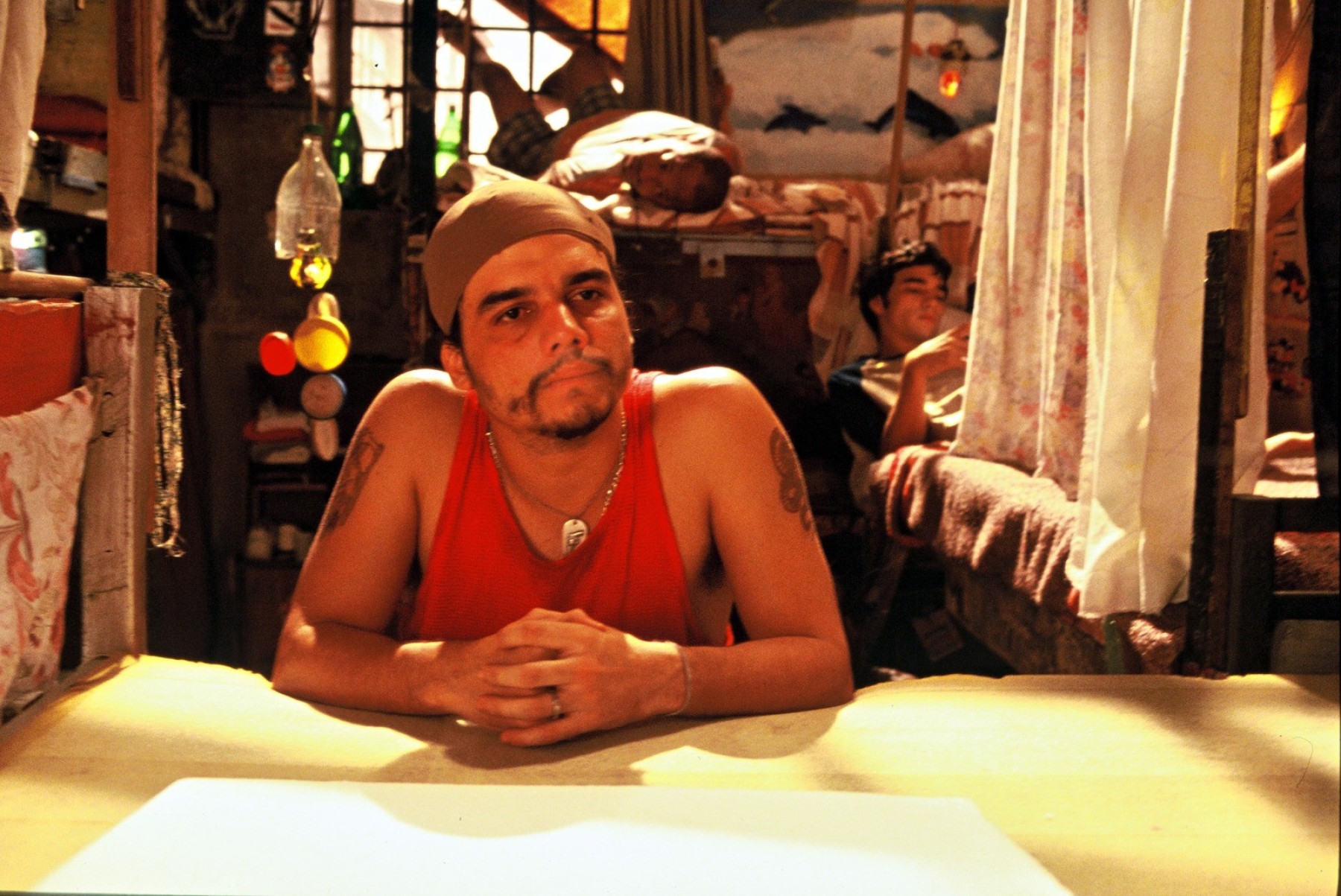 Wagner Moura como Zico no longa-metragem "Carandiru" (2003), superprodução de Hector Babenco adaptada do livro homônimo de Drauzio Varella -Marlene Bergamo/Divulgação