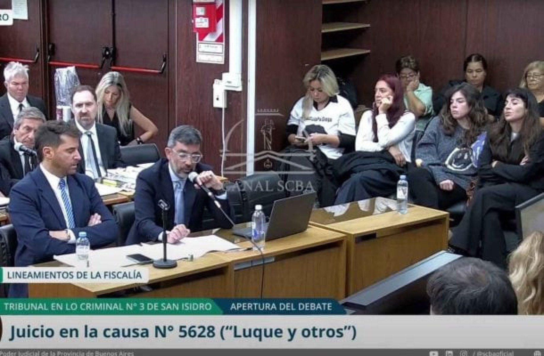 Justiça argentina cancela julgamento de suspeitos de causar morte de Maradona