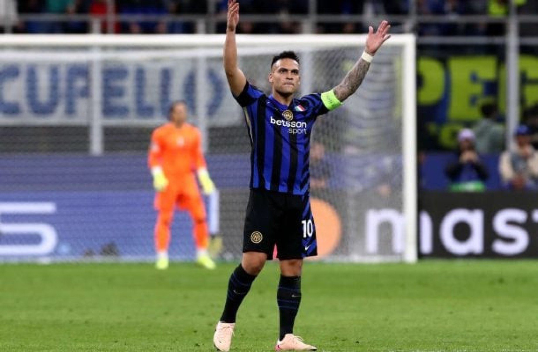 Lautaro, da Inter de Milão, afirma preferir Champions League do que a Bola de Ouro