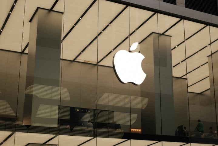 Vale destacar que esse não é o primeiro projeto de "cidade inteligente" desenvolvido no mundo. Empresas gigantes americanas, como Google, Apple, Facebook e Amazon já desenvolvem as suas.

