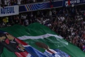 Técnico do PSG sobre homenagem à filha: &#8216;Não preciso ganhar a Champions para lembrar&#8217;