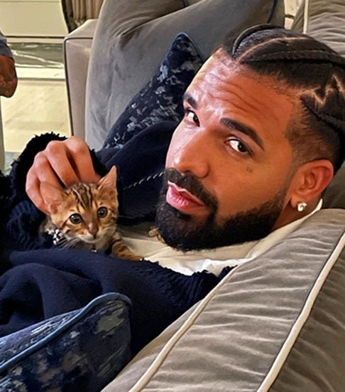 8º lugar: Drake - Canadense, também é ator e destacou-se  na série de TV adolescente "Degrassi: The Next Generation", no início dos anos 2000.  