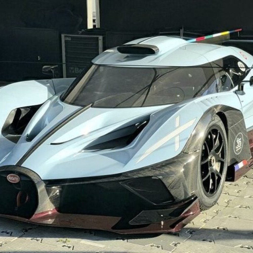 Não basta ter, tem que manter: youtuber gasta fortuna com pneus de supercarro a cada 60 km rodados