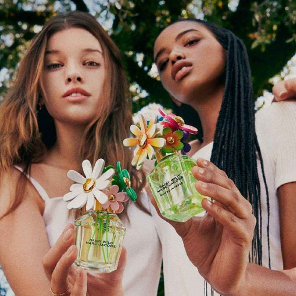 Marc jacobs lança novo perfume da linha daisy com exclusividade no brasil