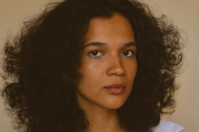 Aos 25 anos, Laura Lufési é formada em letras pela UFMG, estudou na USP e fez parte do grupo de teatro Cia. São Jorge de Variedades -  (crédito: Brenda Quevedo/divulgação)