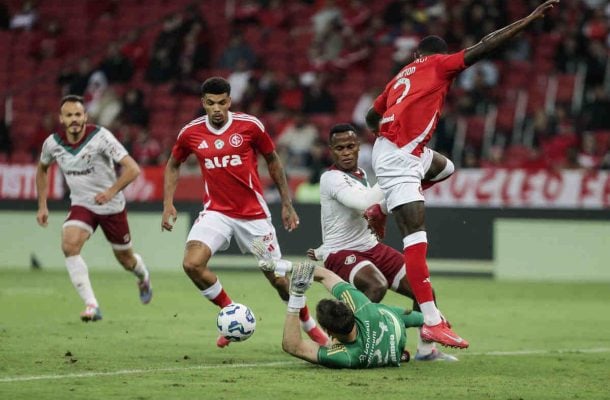 ARIAS - Incomodou bastante o sistema defensivo do adversário, com boa movimentação e infiltrações. NOTA: 6,5. Foto: Lucas Merçon/Fluminense