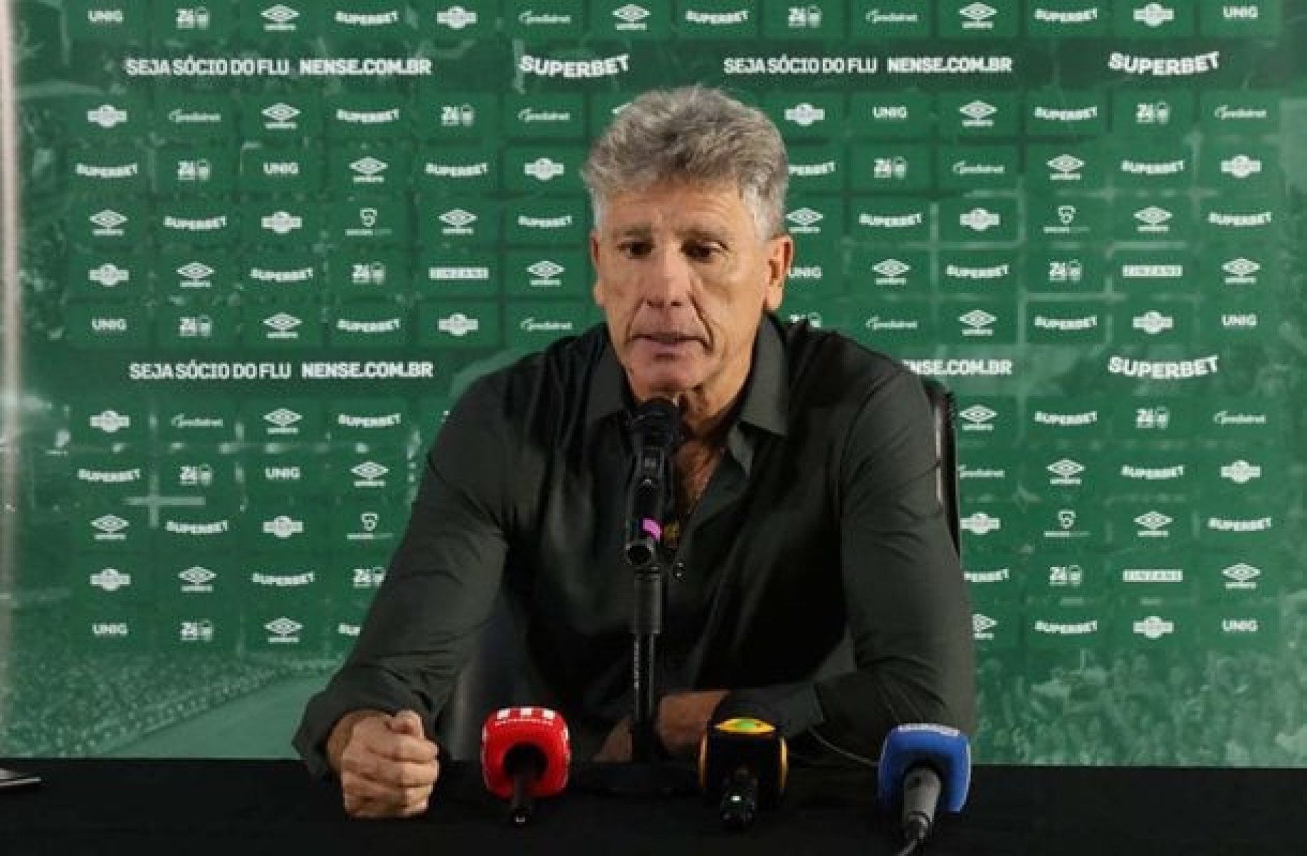 Renato Gaúcho se demonstra satisfeito com desempenho dominante do Fluminense