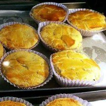 Massa e recheio apetitosos: a popularidade de empadinhas e empadões - ComidasDoBrasil/Wikimédia Commons
